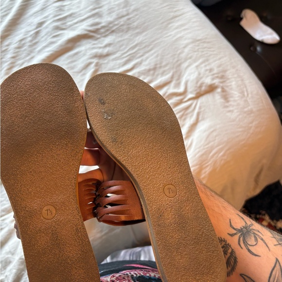 Flats - Picture 2 of 2